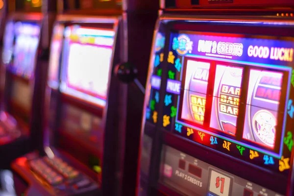 slot pagoda168 app interface showing live dealer tables and sportsbook markets