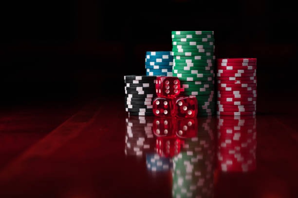 Mobile interface showing Hot Pot table selection and betting screen